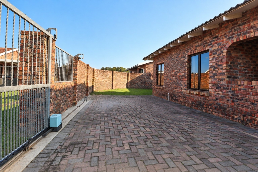 3 Bedroom Property for Sale in Sherwood Eastern Cape